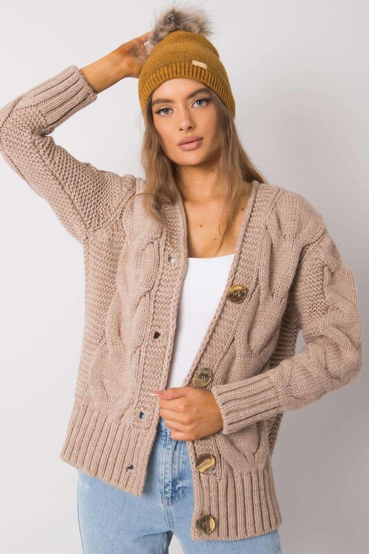 MladaModa Dámská čepice s kožešinkovou bambulí model 1169 tmavá hořčicová