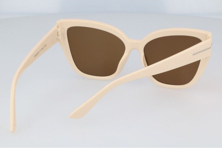 Sunmania Bílé kočičí oversize brýle "Private"