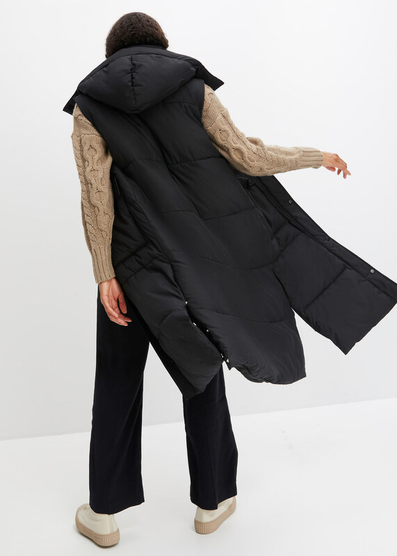 bonprix Vatovaná vesta z recyklovaného polyesteru, s odnímatelnou kapucí černá Žena