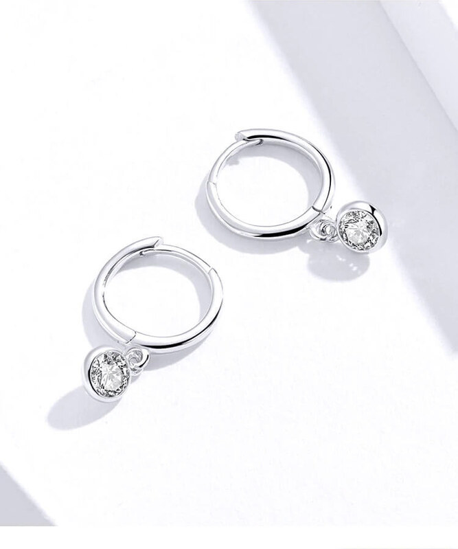 onHand.cz Stříbrné náušnice s kamínky - stříbro 925/1000