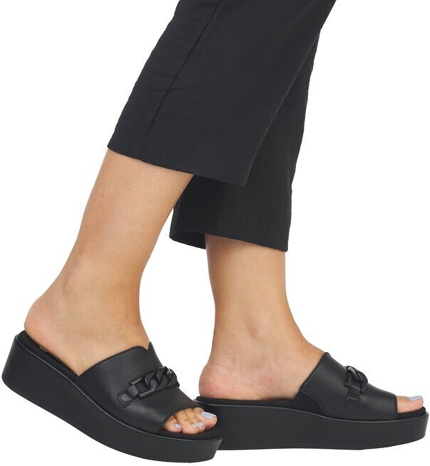 Dámské pantofle s řetízkovým detailem Rieker D1N51-00 černá