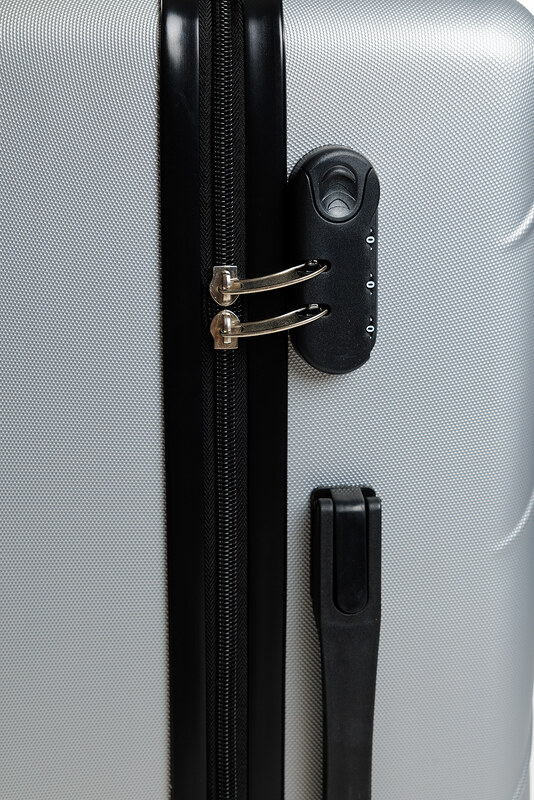 Cestovní kufr ENM - stříbrný 67 l