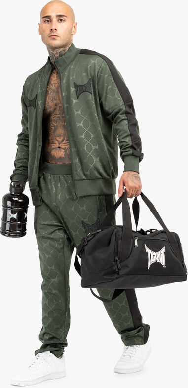 Tapout Giga water bottle