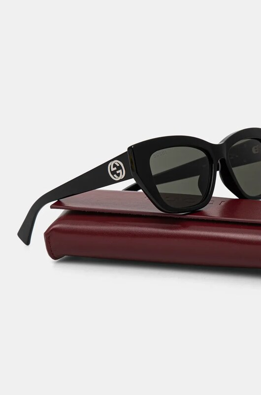 Sluneční brýle Gucci