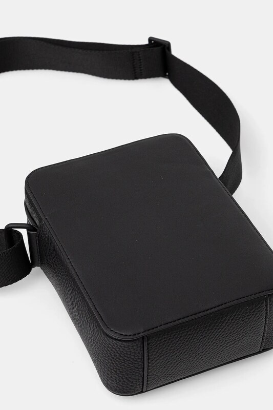 Taštička Tommy Hilfiger