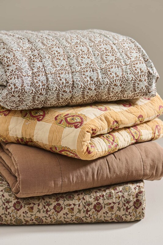 Ib Laursen Prošívaný přehoz Vintage Camel 130 × 180 cm