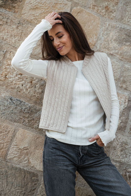 youngprimitive - Vesty Erin - Oat