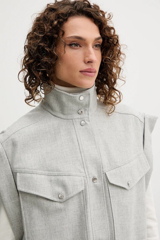 Vesta s přídavkem vlny BOSS Orange C_Jaflesti