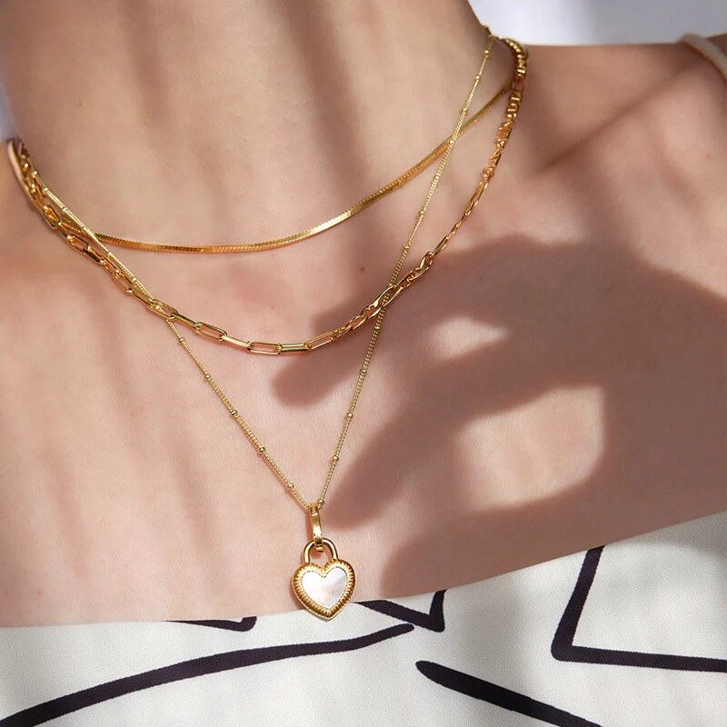 ELENYS Reverso – pozlacený náhrdelník 18K žluté zlato