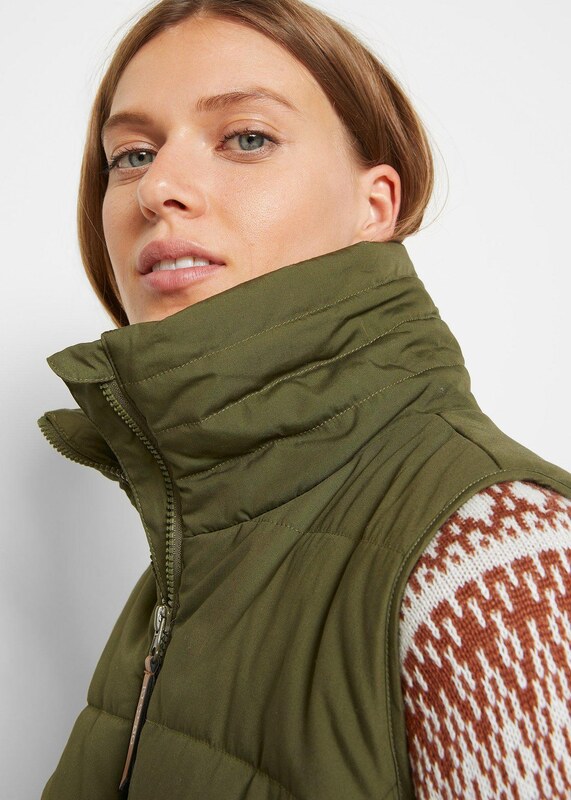 bonprix Dlouhá vesta se stojáčkem Zelená