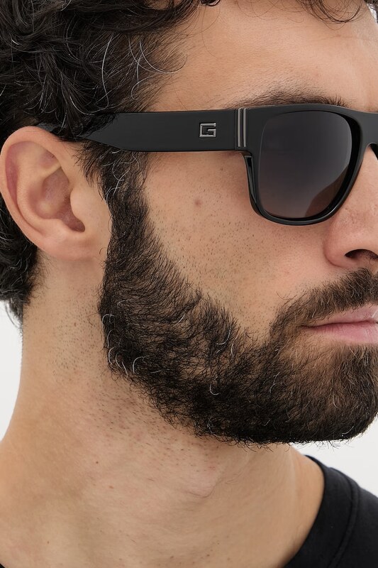 Sluneční brýle Guess