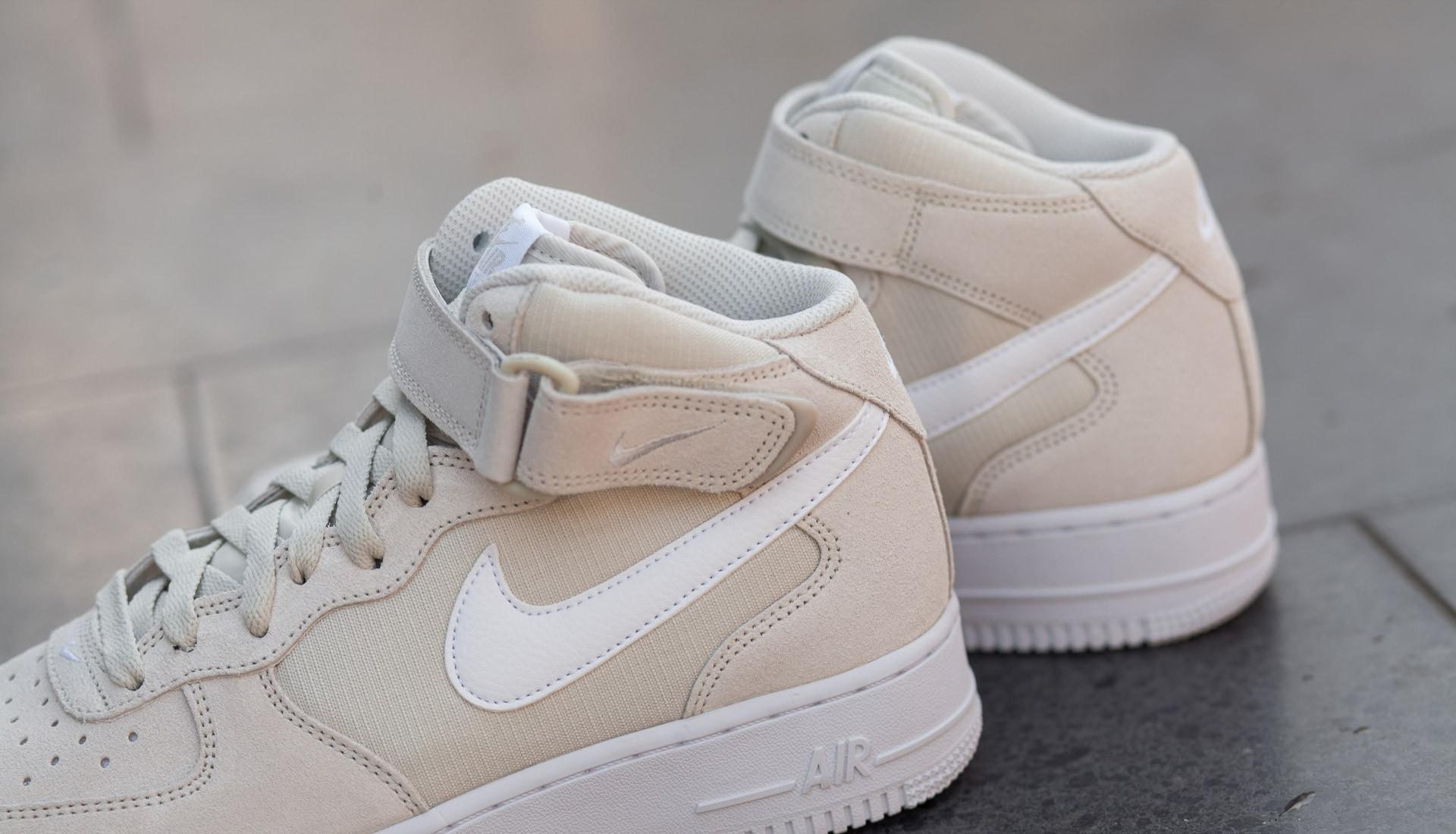 Nike Air Force 1 Mid Â´07 Light Bone/ White-White - GLAMI.cz