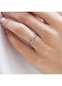 Zásnubní zlatý prsten s diamantem KLENOTA K0191062