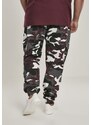 Kalhoty Urban Classics Camo Cargo Jogging Pants 2.0 - wine camo