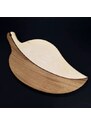 AMADEA Dřevěné prkénko ve tvaru listu, masivní dřevo, 3 druhy dřevin, 37x19x2,5 cm