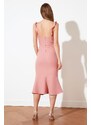 Trendyol Sušené růžové ramínko Detailní večerní šaty