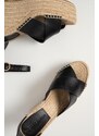 Kožené sandály Tory Burch černá barva, na klínku