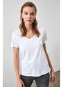 Know Black And White 100% Cotton V-Neck 2-Pack Knitted T-shirt.