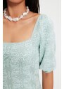 Trendyol mátový čtvercový límec žakárový pletený svetr