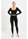 Trendyol Black Seamless/Seamless Crop Extra Stretchy Knitted Sports Top/Blouse