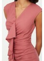 Trendyol světle růžové nabírané tkané šaty