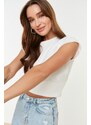 Trendyol The Ecru Fitted/Simple Crew Neck Low Sleeve Slim Knitted Blouse