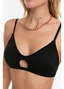 Trendyol Černá Bralette Vystřižený / Okno Texturovaný Bikiny Top