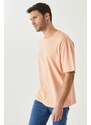 AC&Co / Altınyıldız Classics Pánské tričko se sušenou růžovou oversize volným střihem a kulatým výstřihem 100% bavlna.