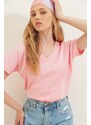 Trend Alaçatı Stili Women's Powder V-Neck Basic T-Shirt