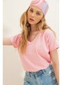 Trend Alaçatı Stili Women's Powder V-Neck Basic T-Shirt