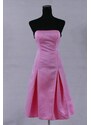 krátké růžové koktejlové společenské šaty