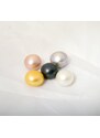 Klára Bílá Jewellery Pozlacené náušnice Berries visací ze stříbra Barva perly: Bílá