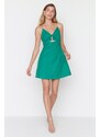 Trendyol Zelené límec Detailní šaty
