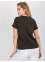 Fashionhunters Bavlněné khaki tričko větší velikosti s potiskem