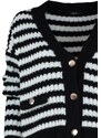 Trendyol černý pruhovaný pruhovaný pletený svetr s měkkou texturou