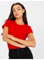 Fashionhunters Jednobarevné červené bavlněné tričko větší velikosti
