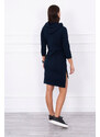 K-Fashion Šaty s delšími zády a barevným potiskem v tmavě modré barvě