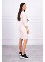 K-Fashion Pozoruhodné pudrově růžové šaty s 3D grafikou