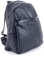 Středně velký městský hnědý batoh David Jones CM6553, obsah cca. 8 l