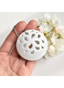 Porcelánový přívěsek - White Flower