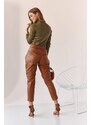 FASARDI Módní hnědé kalhoty z umělé kůže pro ženy