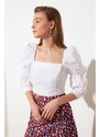 Dámský crop top Trendyol Ruffle detailed