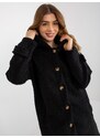 Fashionhunters Černý plyšový kabát se zapínáním na knoflíky