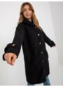 Fashionhunters Černý plyšový kabát se zapínáním na knoflíky