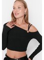 Trendyol Black Fitted Crop With Accessory Detail Piping, Flexible Knitted Blouse with Crop