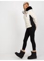 Fashionhunters Světle béžová prošívaná přechodná bunda s kapucí