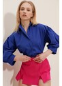 Trend Alaçatı Stili Women's Sax Balloon Sleeve Basic Poplin Shirt with Concealed Pop-up