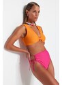 Trendyol Fuchsia Cut Out/Window Vysoký pas Regular Bikini Bottom