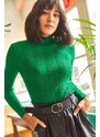 Olalook Dámský smaragdově zelený poloviční rolák klikatý texturovaný měkký pletený svetr