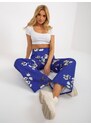 Fashionhunters Kobaltově modré široké látkové květované kalhoty
